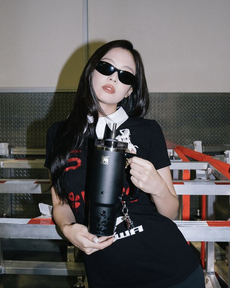 JENNIE推出聯名款。（圖／永新瓦提供）