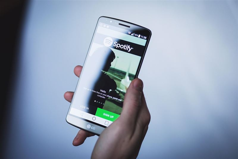 Spotify官方解鎖3個付費功能，引起付費用戶反彈。（示意圖／Pixabay）
