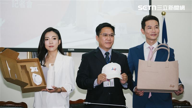 國慶紀念品曝！融入滿滿國旗與主視覺元素