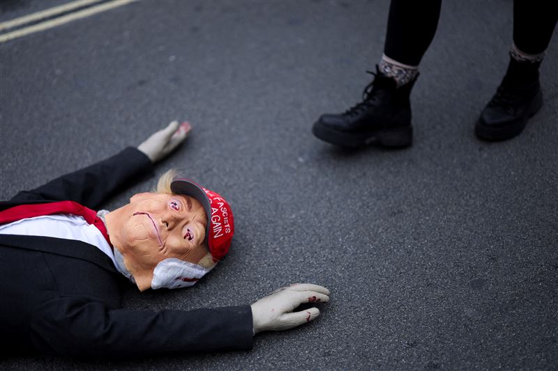 英國街頭爆發不滿川普的抗議行動。（圖／路透社／達志影像）