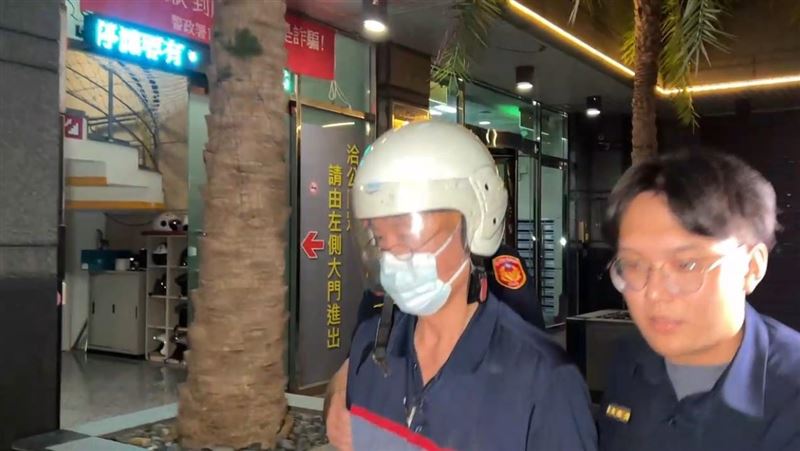 男子做「陰莖增大手術」身亡，醫師丁斌煌遭送辦。（圖／翻攝畫面）