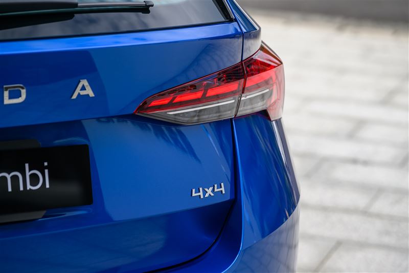 Octavia Combi 2.0 TSI 4x4性能旅行車。（圖／Škoda提供）