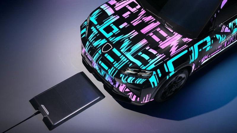 保時捷無線充電科技　停好車就能自動充電
