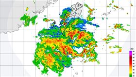 氣象署持續在今（18）天15:50發布豪雨特報。（圖／翻攝自氣象署）