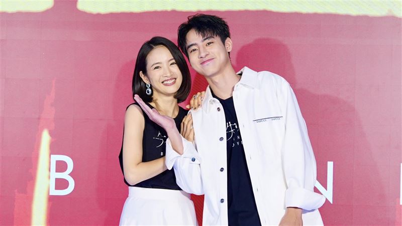 林依晨產後「女女激戰」：老公不在台灣