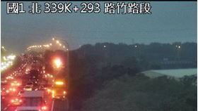 火燒車,混凝土預拌車,國道一號,路竹路段