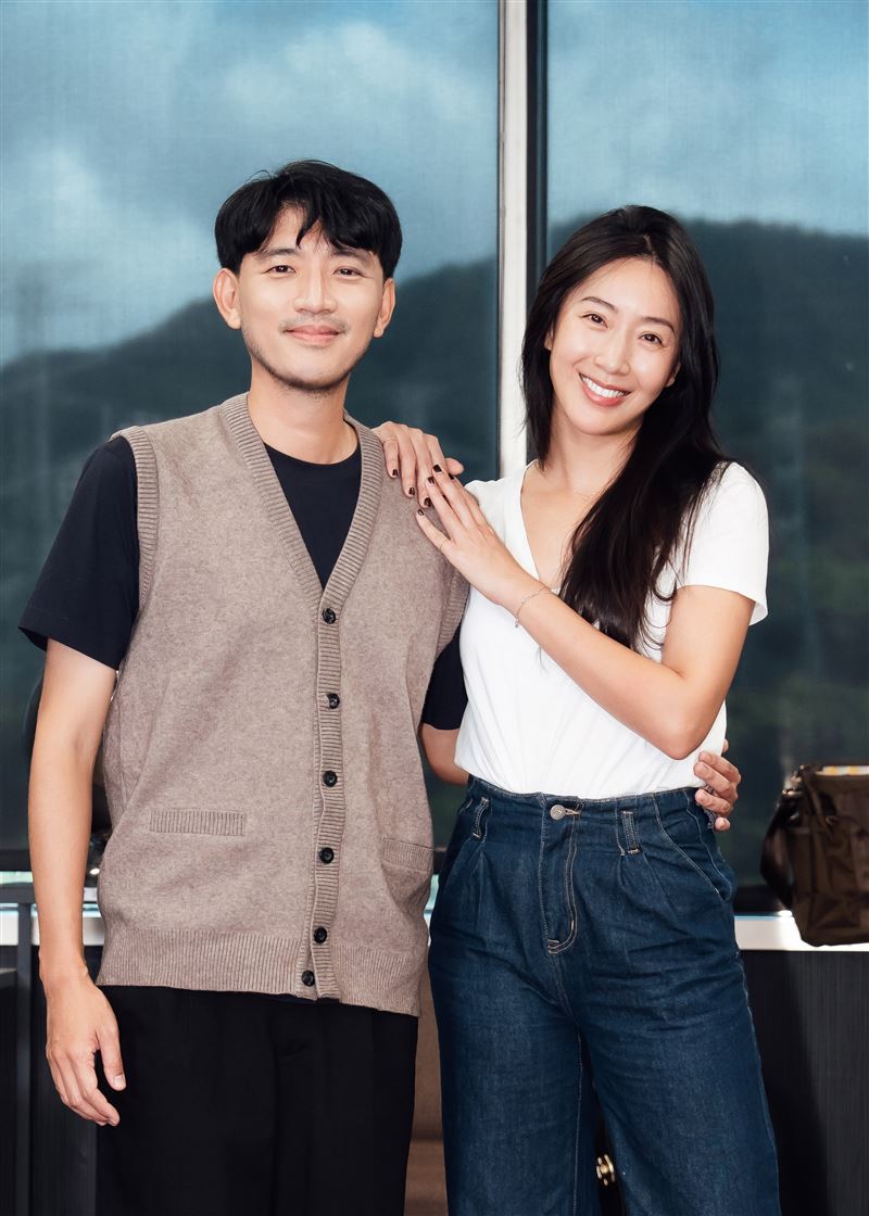 隋棠（右）、曾少宗演夫妻。（圖／寬宏藝術提供）
