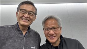 輝達砸1500億入股英特爾，陳立武曬黃仁勳合照，並寫下「結合最佳技術」。(圖／翻攝自陳立武X)