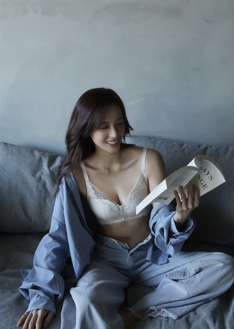 袁艾菲婚後難得曬辣照。（圖／翻攝自IG）