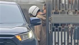 駱姓少年，台中，沙鹿，31刀殺女友，移送少年法庭影像曝(圖／翻攝畫面)