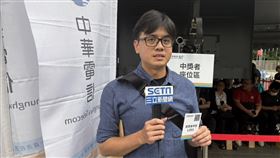 成功拿下「頭香」的許先生透露，他與同事已連續六年拿下首發第一名，今年更是超狂「提前九天」就開始排隊。圖片描述。（圖／記者王文承攝影）