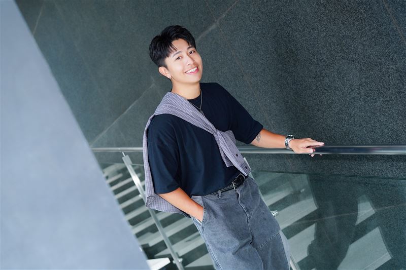 蓋瑞接受《三立新聞網》專訪。（圖／記者趙于瑩攝影）