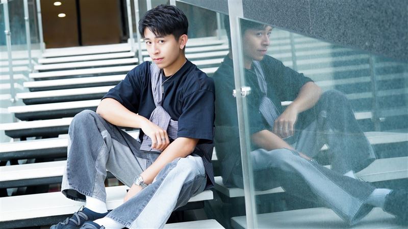 獨／射火箭彈打偏　網紅慘挨轟：你就是爛