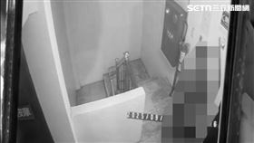 北市男子現身診所的最後身影曝光。（圖／翻攝畫面）