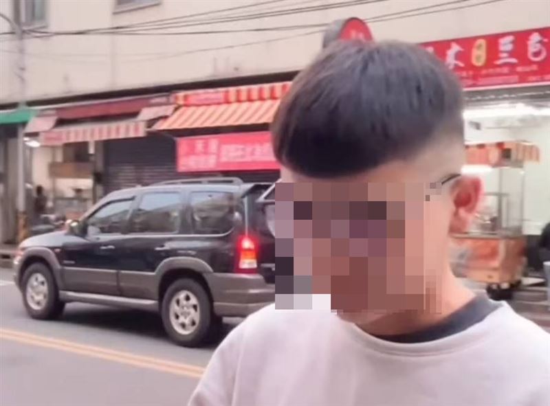 17歲駱姓少年31刀血刃前女友，遭網友起底留著「阿志頭」。（圖／翻攝畫面）
