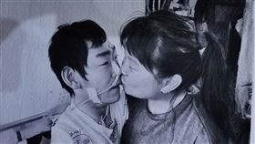 腦麻兒小比離世，超跑媽媽淚別：「此生有你，夫復何求」。（圖／翻攝小比的跑旅雜記臉書）