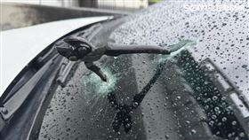 國道,掉落物,鐵鉗,絕命終結站,血滴子,擋風玻璃,登出,國1（圖／翻攝畫面）