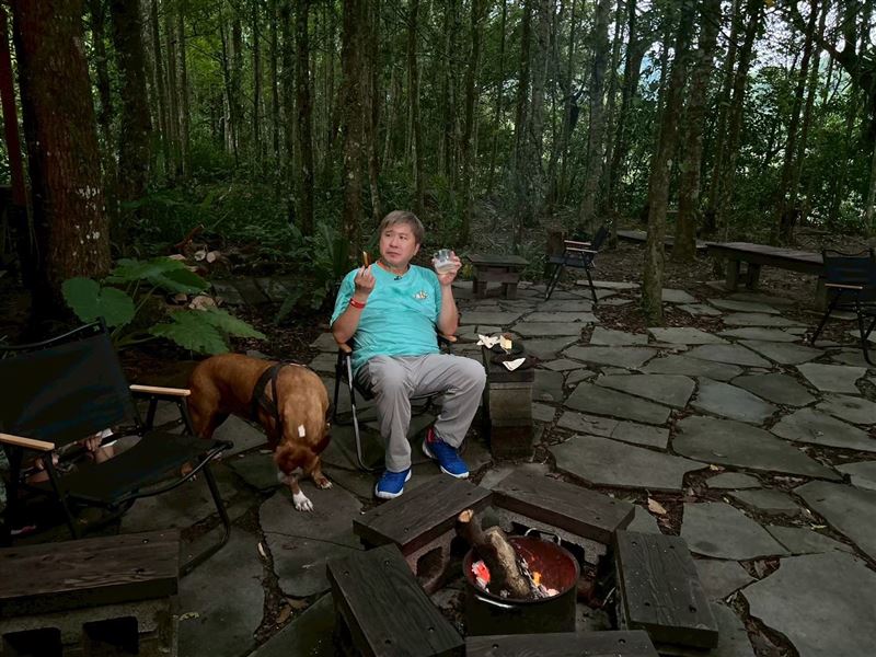 胡瓜體驗放空之旅。（圖／《下面一位》提供）