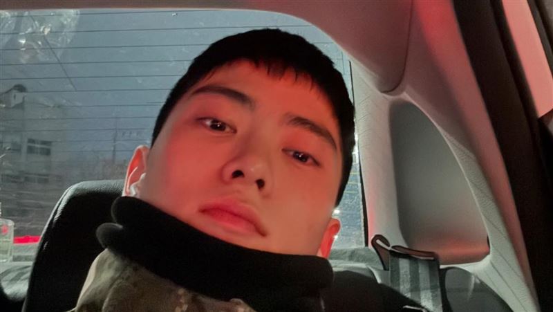 當兵10個月 薄肌男神突變大胸肌韓國隊長