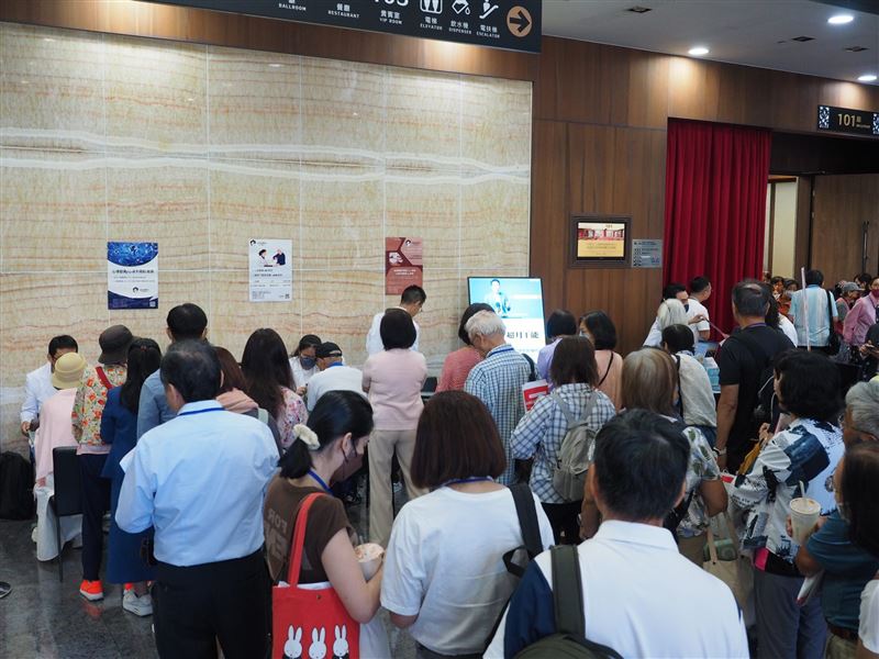 宸曜在現場設有「健康生活館」「醫療檢測館」，提供自律神經、心律與心房顫動等檢測與諮詢；並教你在家做好睡眠、運動、飲食管理，將隱形風險轉為可追蹤指標，讓預防更具體、更有動力。(圖/宸曜國際醫療體系)