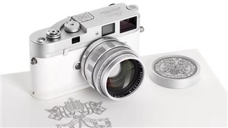 銀白色貴金屬萊卡相機　價格超乎你的想像