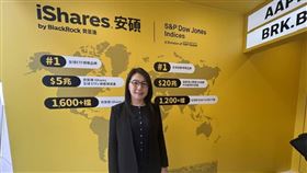 貝萊德iShares限時快閃店於信義區登場，結合互動體驗推廣ETF知識，並迎接首檔在台發行的「009813安碩標普卓越50 ETF」，聚焦美國市值前50大企業，提供投資人長期資產配置的新選擇。圖為貝萊德投信董事長謝宛芝出席信義區iShares限時快閃店，迎接首檔ETF發行。（圖／記者師瑞德攝影）