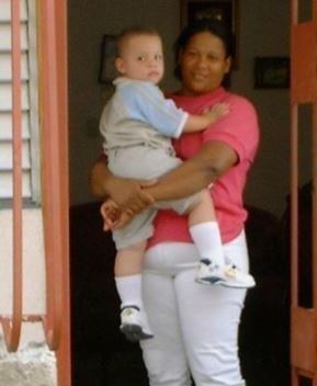 法絲緹娜讓船上15人飲用自己的母奶，一行人成功在漂流12天後活下來。（圖／翻攝自Faustina Mercedes X）