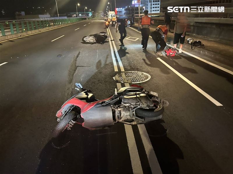 民權大橋5車連環撞，造成6人受傷送醫。（圖／翻攝畫面）