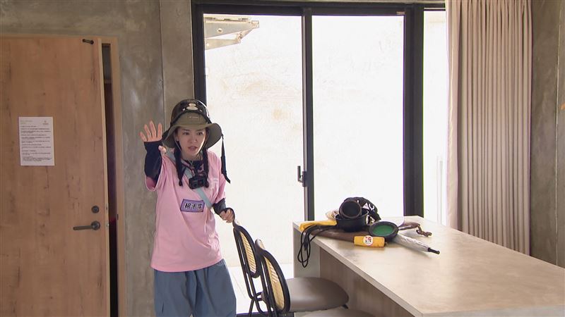 坤達《玩很大》現場翻車 KID忍不住開嗆 楊千霈被隊友拖累,情緒徹底崩潰。(圖/《綜藝玩很大》提供)