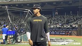 台鋼雄鷹洋砲魔鷹回歸。（圖／記者張沛嘉攝影）