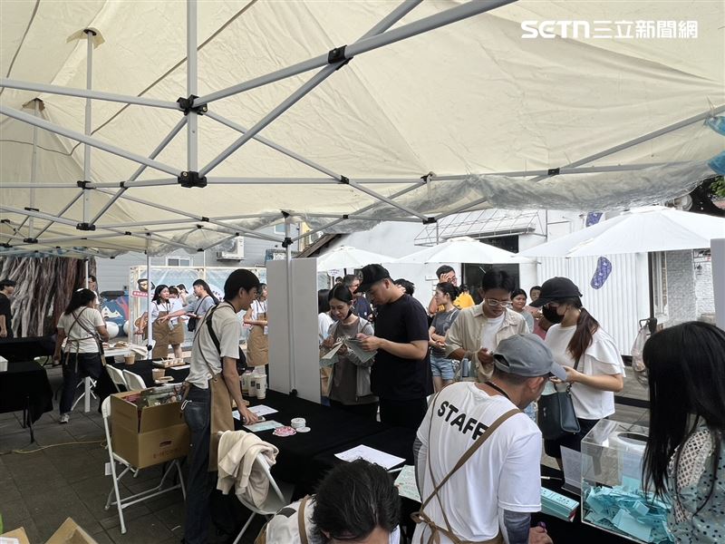 台南在地品牌於藍曬圖舉辦「食神灶動．美食嘉年華」活動。（圖／記者林昱孜攝影）