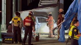 新竹,自小客車,車禍,建築工地,養生館,死亡。（圖／翻攝畫面）