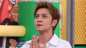 羅志祥雙手合十（圖／中天提供）