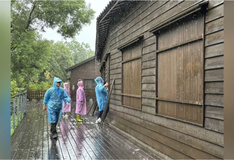 颱風樺加沙海警發布，林業署花蓮分署林田山園區22日預警性休園。（圖／林保署花蓮分署提供）