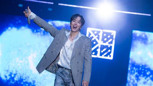 鄭容和台北壓軸唱到落淚　喊：下一站巨蛋