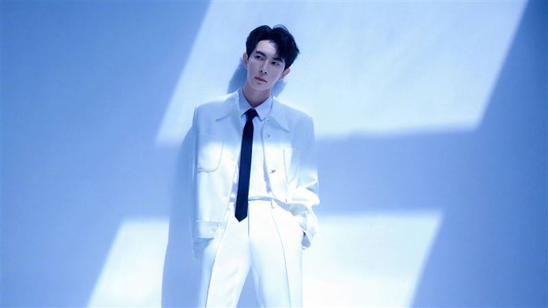 于朦朧墜樓案掀起兩岸關注。（圖／翻攝自于朦朧微博）