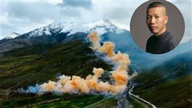 蔡國強聯手始祖鳥的炸山煙火秀被外界罵爆。（圖／翻攝自微博）