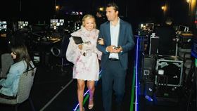 艾瑞卡在數天前已透過選舉接任「美國轉捩點」新任執行長，接棒已故丈夫職務。（圖／翻攝自IG @mrserikakirk）