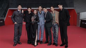 男偶像嫩妻快生了！竟和王彩樺大尺度親密