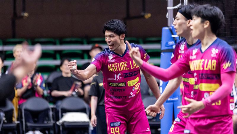 東京巨熊終場以25：23、25：16、 25：14直落三拿下勝利。（圖／TPVL提供）