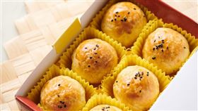 新口味，蛋黃酥，拒17000盒訂單 (圖／翻攝自新口味官網)