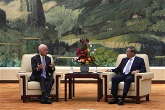 美國會罕見訪中「破冰」　推動軍事對話