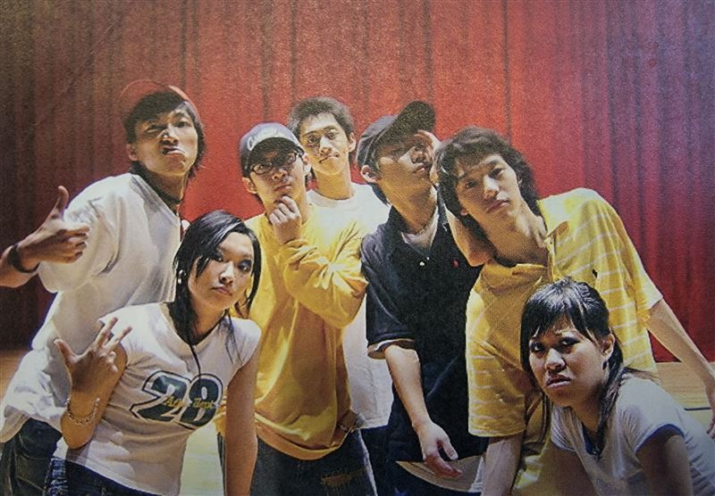 男生稀有如寶！陳漢典自曝高中時「被女生嚇壞又被女生拯救」的往事，全網笑翻。（圖／翻攝自《夢想晚典名》)