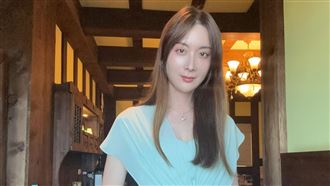 最美檢察官「激美現身」當伴娘　全網暈爆