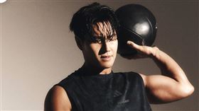 金鍾國妻子身分神秘。（圖／翻攝自金鍾國IG）