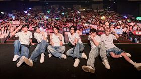 Ozone「Ozone 3週年 FANCON：Never Been」台中場。（圖／索尼音樂提供）