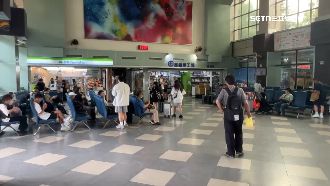 樺加沙來襲南迴停駛！台東站湧退換票潮