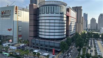 新光重開幕／交通局祭「禁排令」卡位就罰