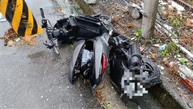 酒駕,機車,雙載,自撞,死亡,車禍,女友,花蓮（圖／翻攝畫面）