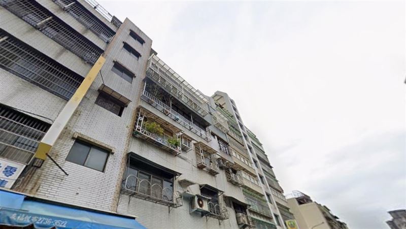 萬華寶興街一凶宅將於10月9日法拍，42年公寓、共40.01坪一拍總底價2,311.7萬，拆算單價57.07萬/坪。（圖／翻攝Google Maps）